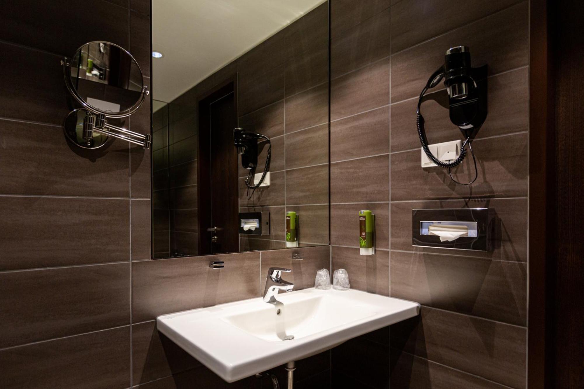 Tobbaccon Hotel Bensheim Luaran gambar
